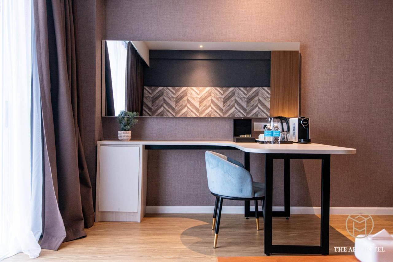 The Aru Hotel At Aru Suites โกตาคินาบาลู ภายนอก รูปภาพ