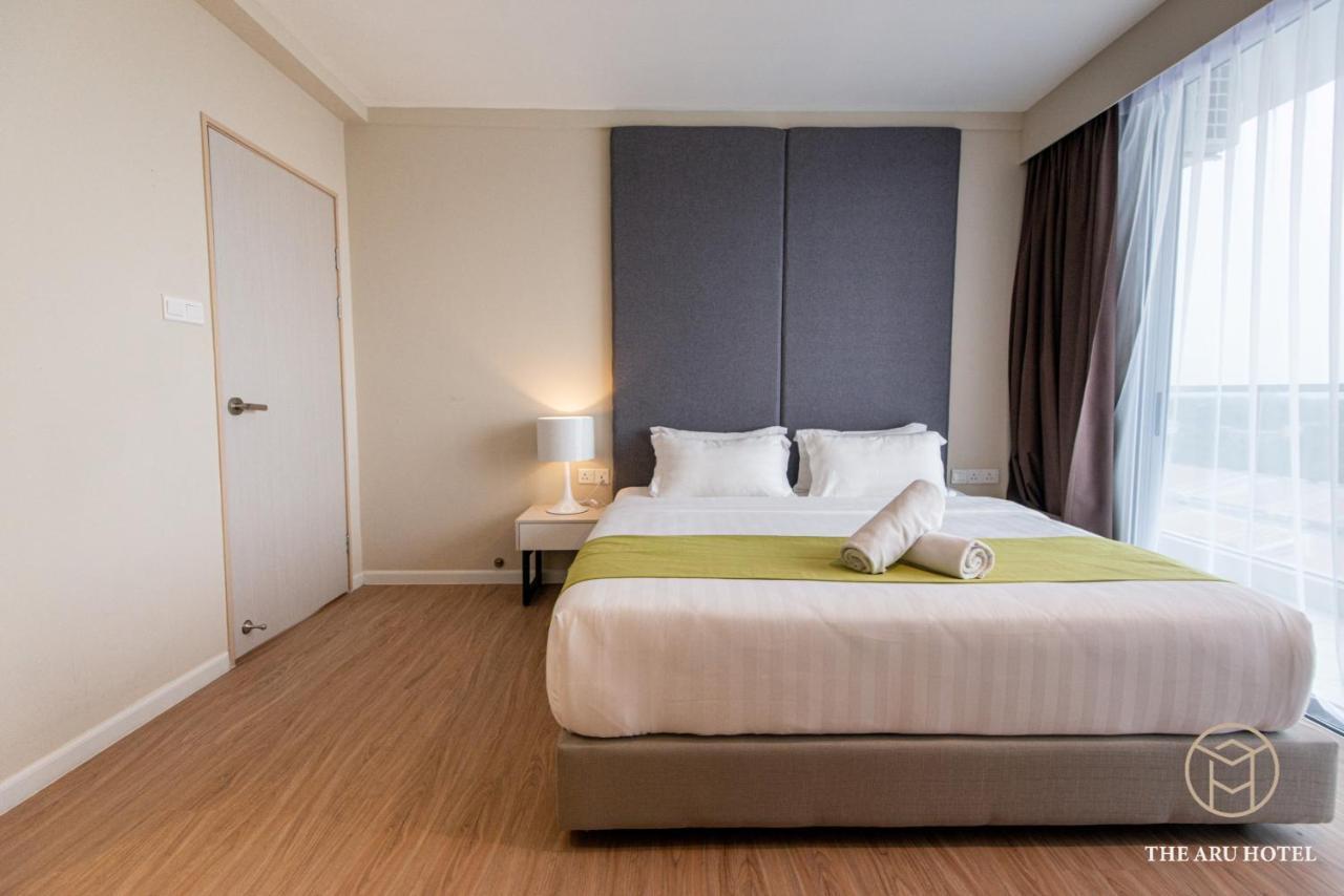 The Aru Hotel At Aru Suites โกตาคินาบาลู ภายนอก รูปภาพ