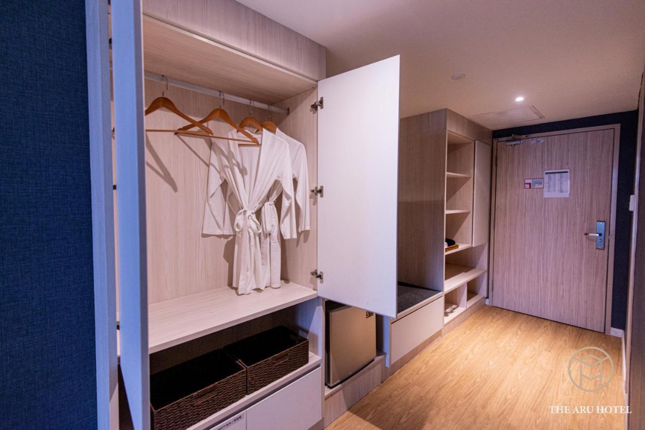 The Aru Hotel At Aru Suites โกตาคินาบาลู ภายนอก รูปภาพ