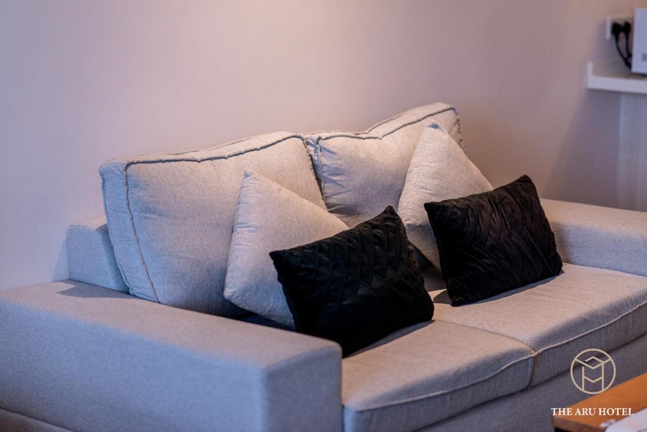 The Aru Hotel At Aru Suites โกตาคินาบาลู ภายนอก รูปภาพ