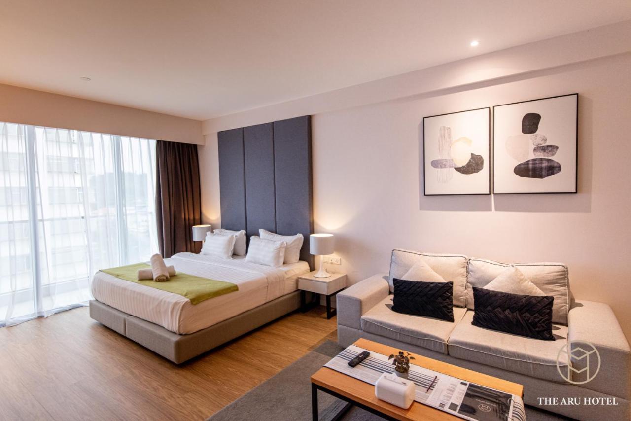 The Aru Hotel At Aru Suites โกตาคินาบาลู ภายนอก รูปภาพ