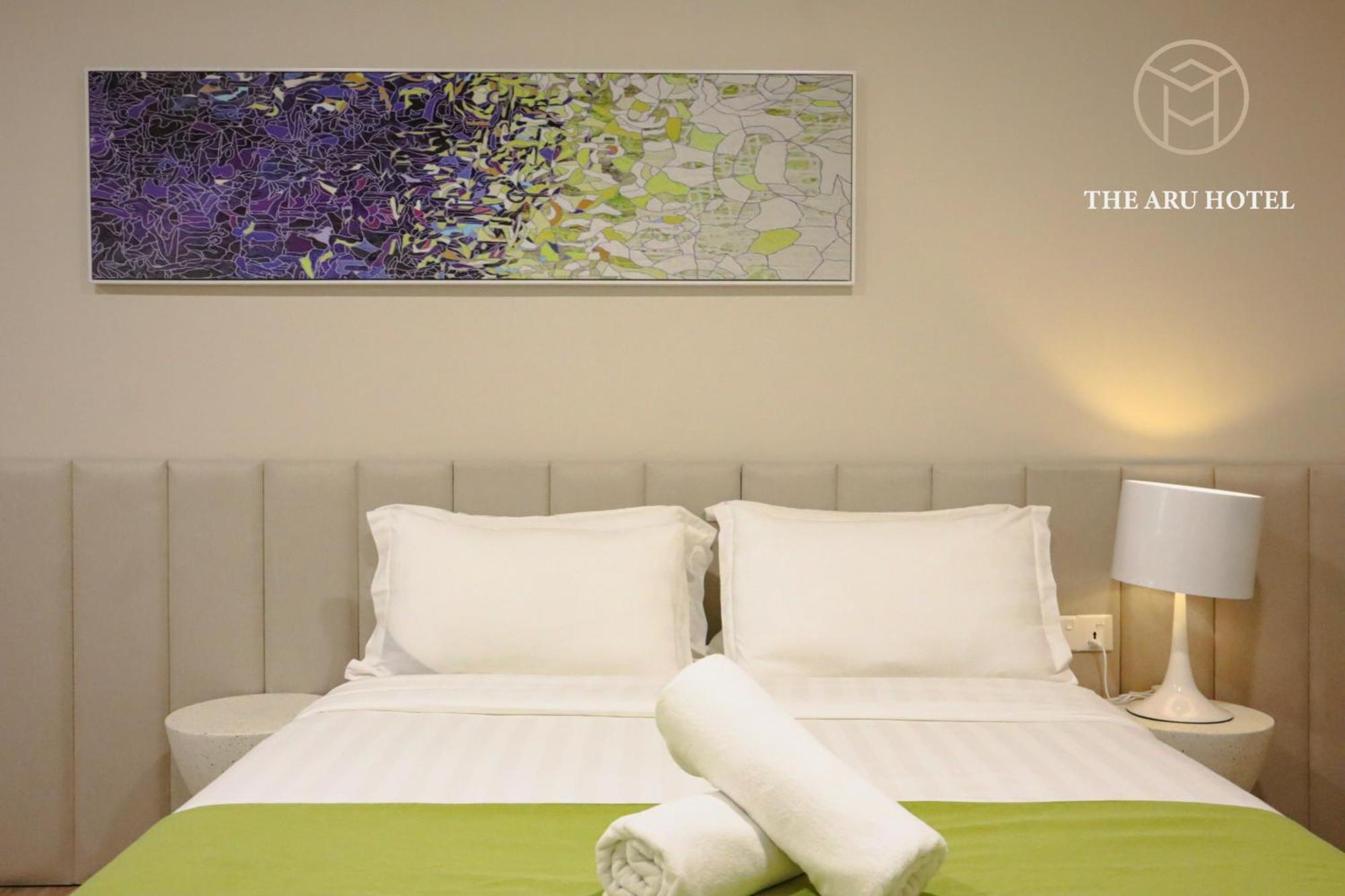 The Aru Hotel At Aru Suites โกตาคินาบาลู ภายนอก รูปภาพ